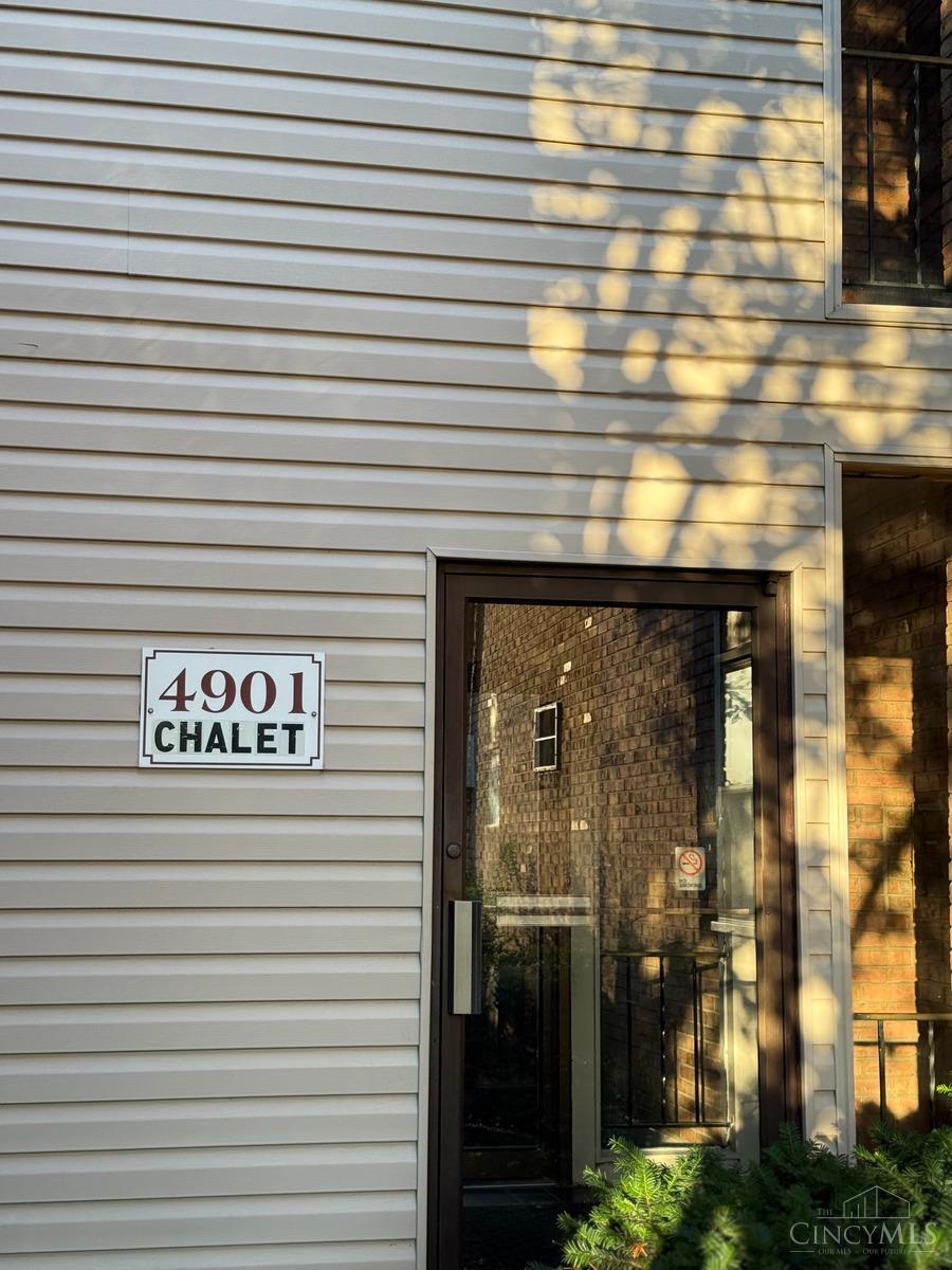 4901 Chalet Drive Property Photo 4