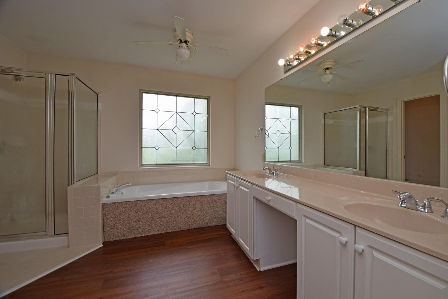 6490 Glenarbor Drive Property Photo 19