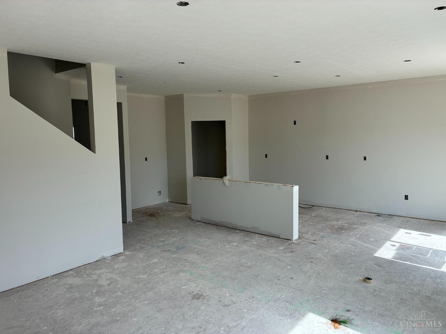6215 Willow Cove Property Photo 13