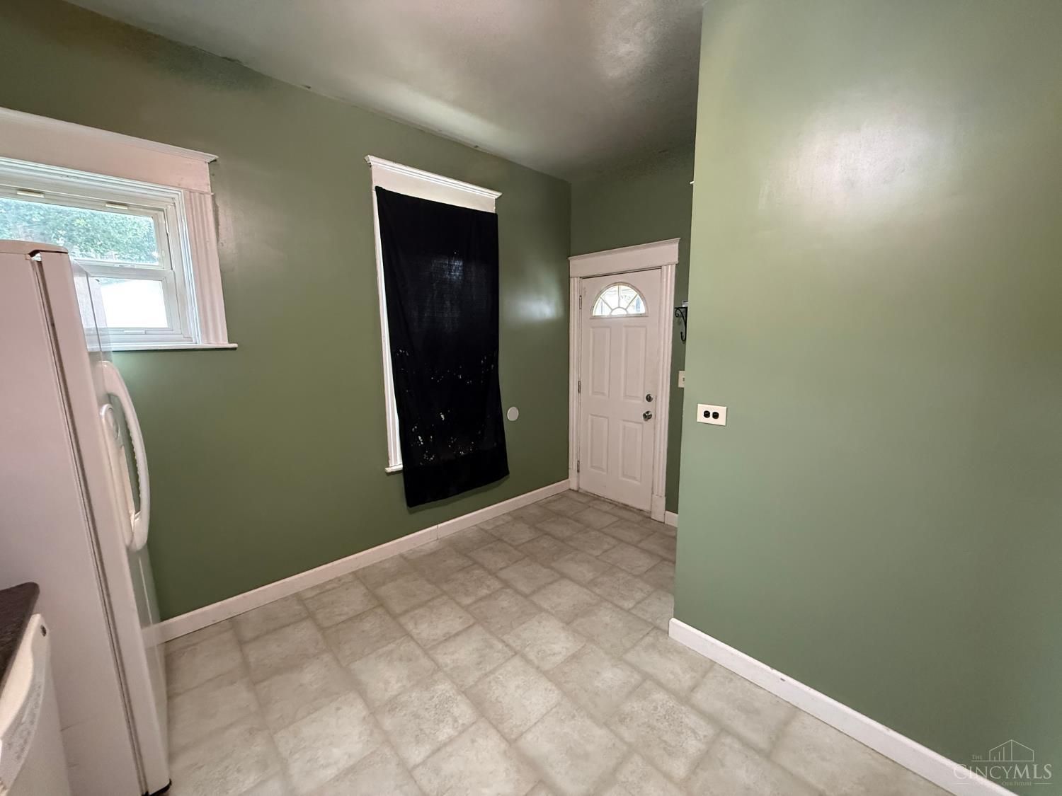 2342 Noble Avenue Property Photo 9
