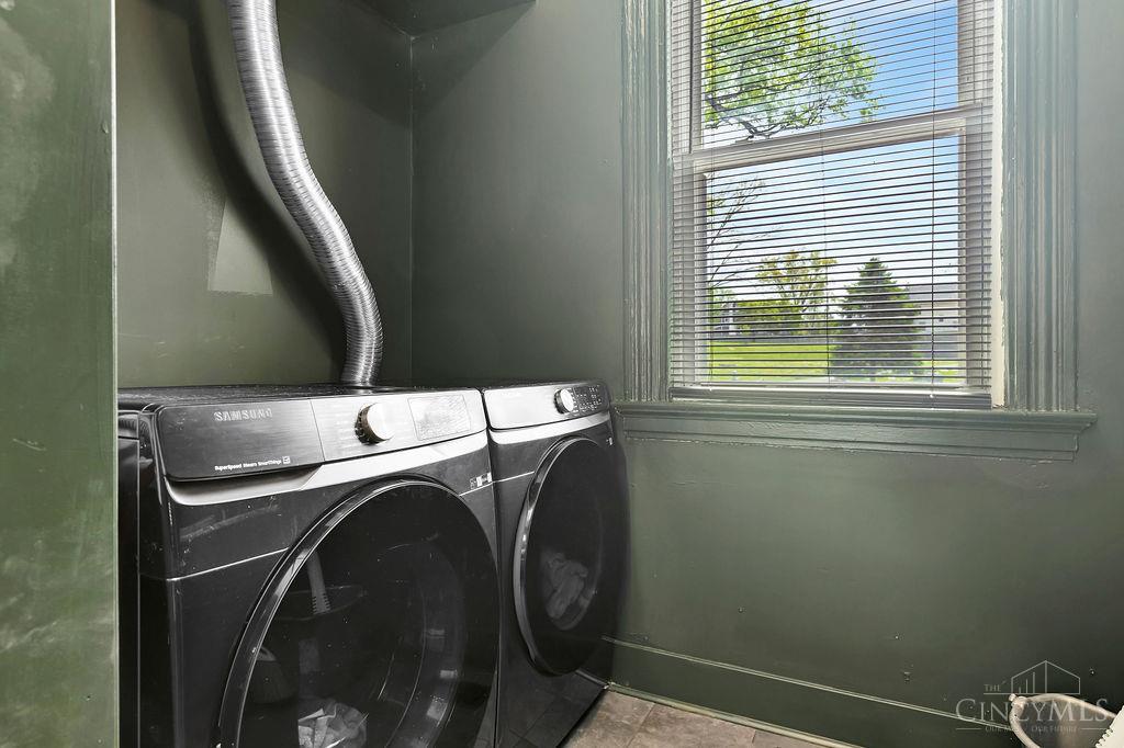 3433 Hudson Avenue Property Photo 15