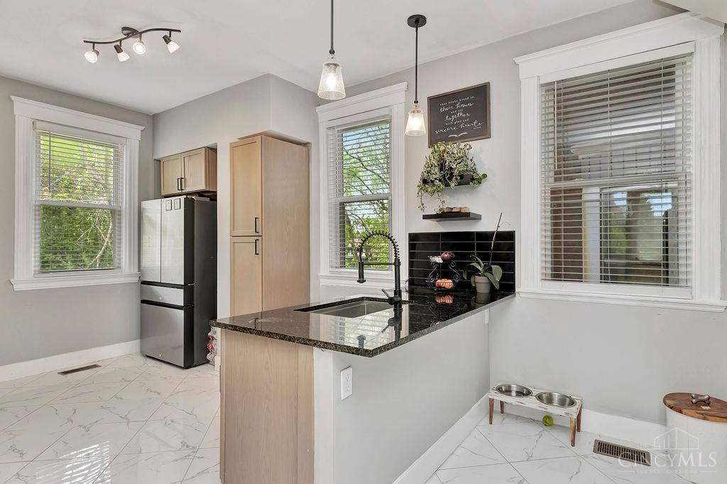 3433 Hudson Avenue Property Photo 16