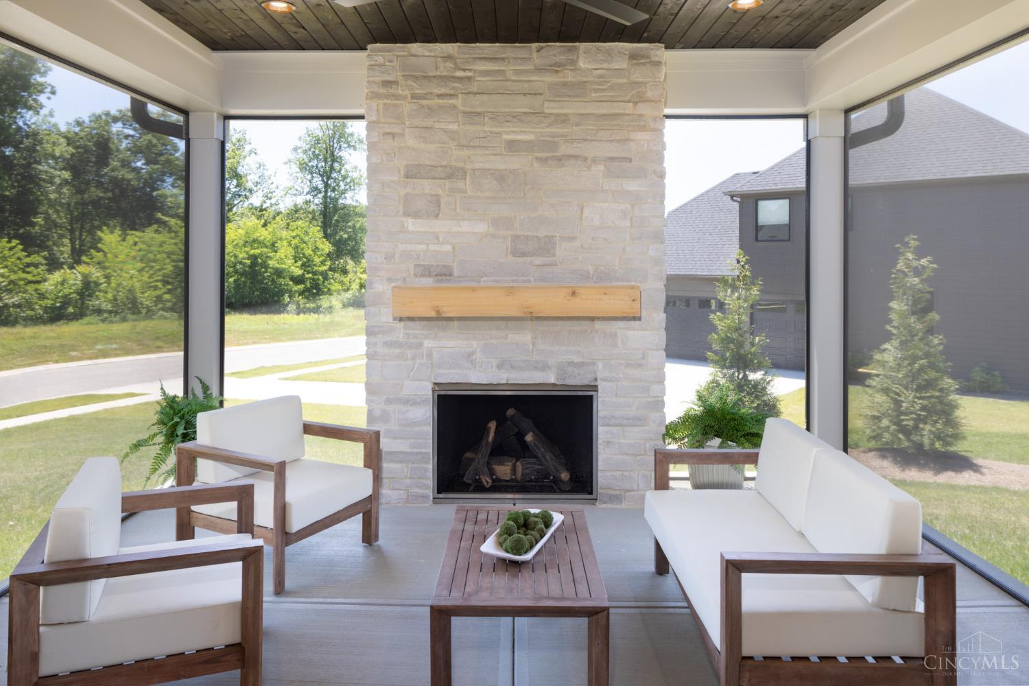 6984 Shadow Ridge Road Property Photo 21