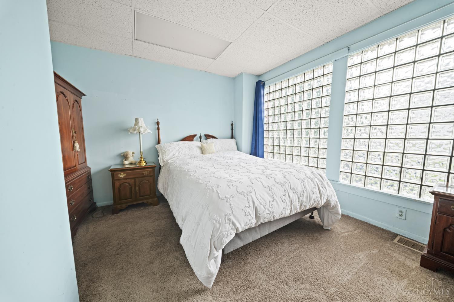 2101 Central Avenue Property Photo 4