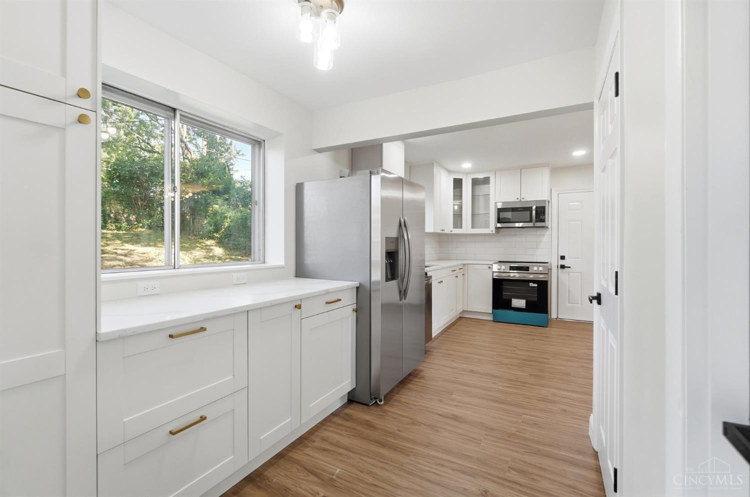 38 Handel Lane Property Photo 12