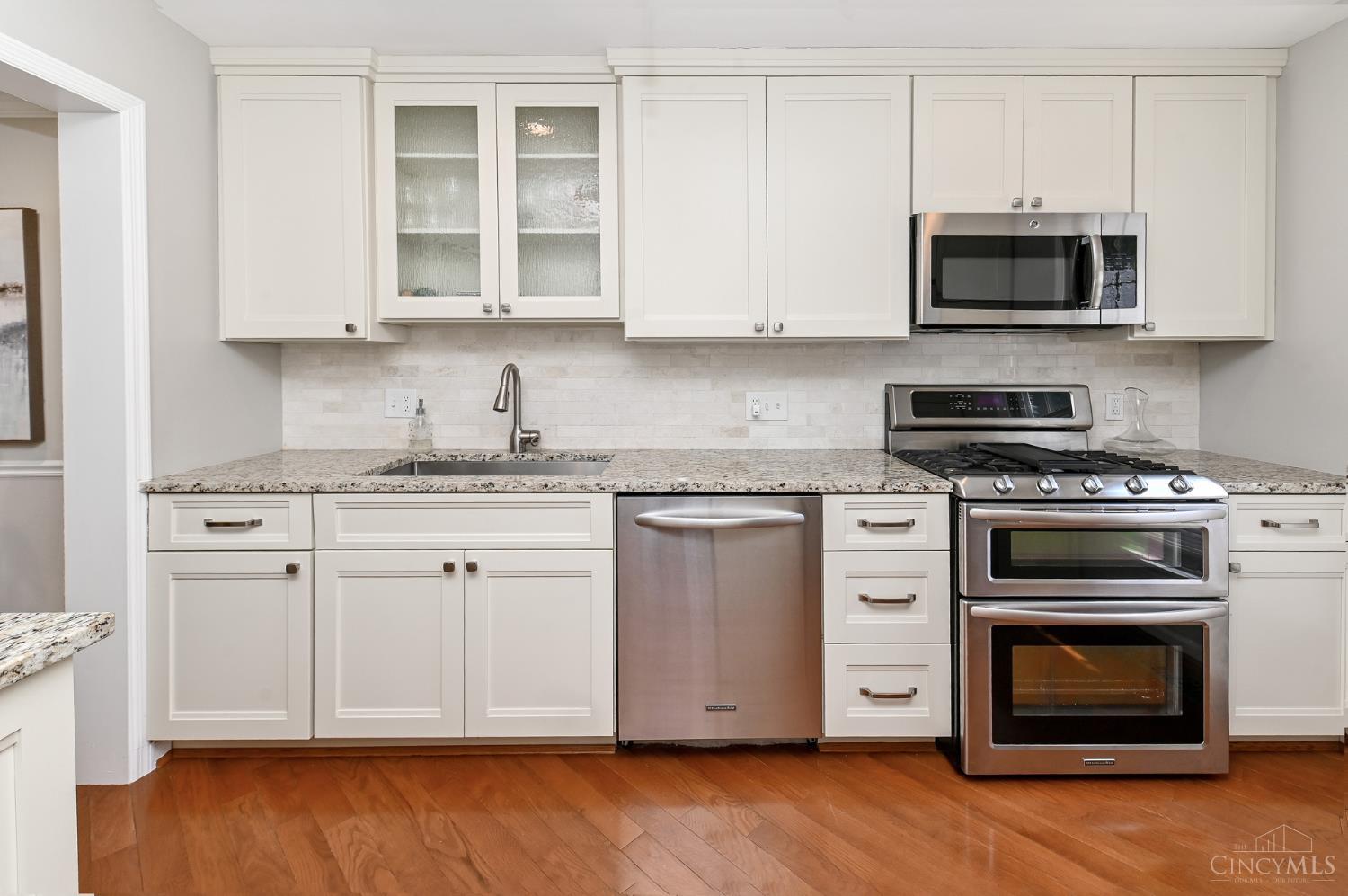 3658 Herschel Property Photo 2