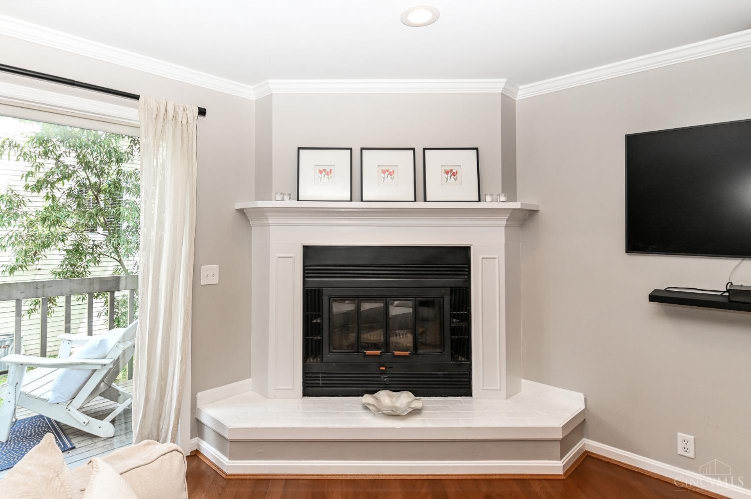 3658 Herschel Property Photo 13