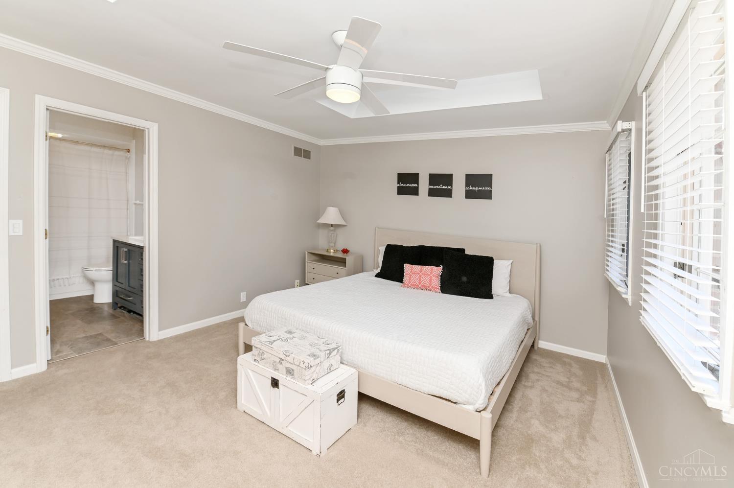 3658 Herschel Property Photo 17