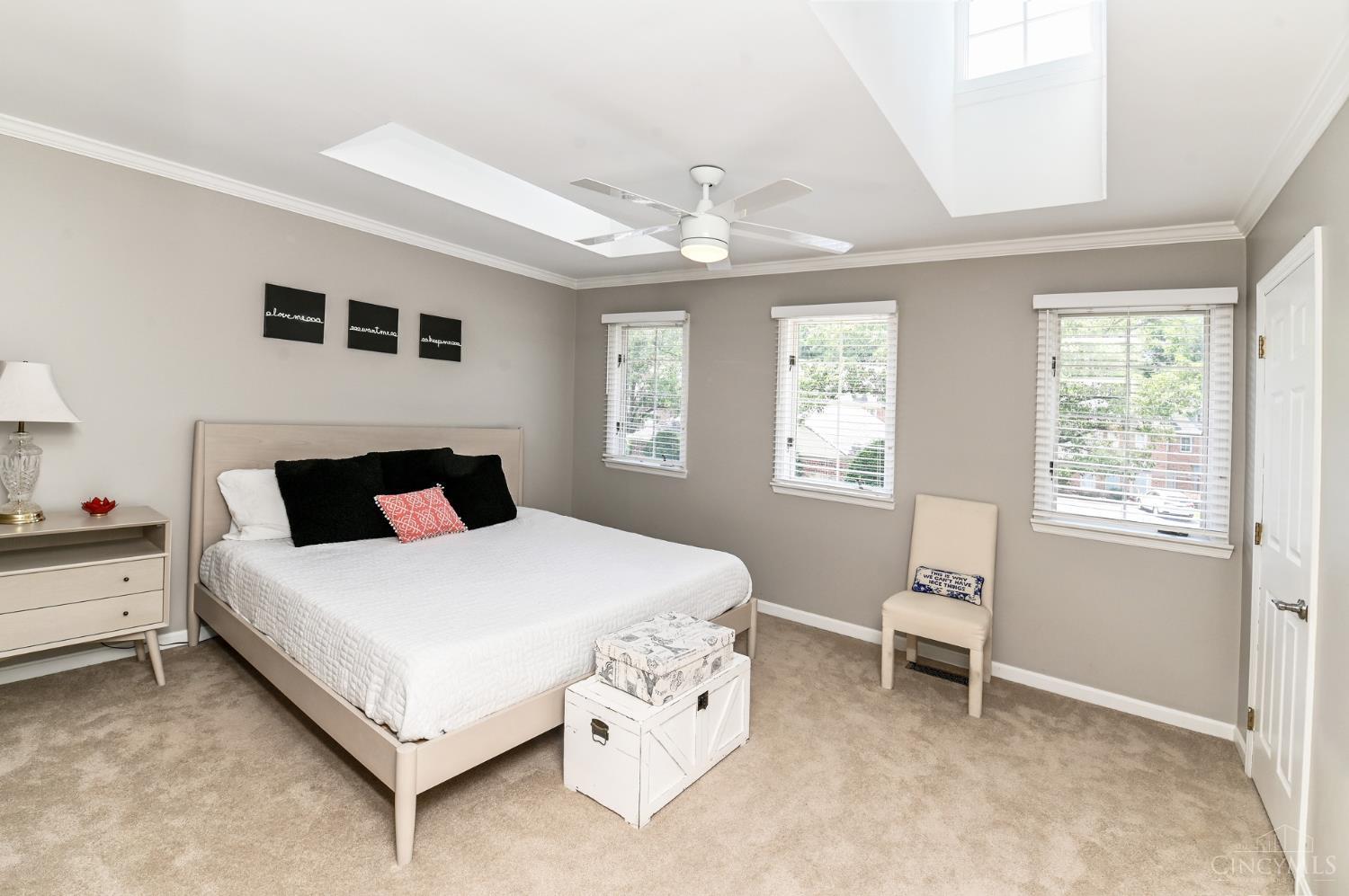 3658 Herschel Property Photo 20