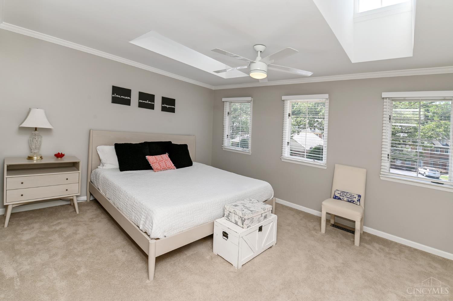 3658 Herschel Property Photo 21