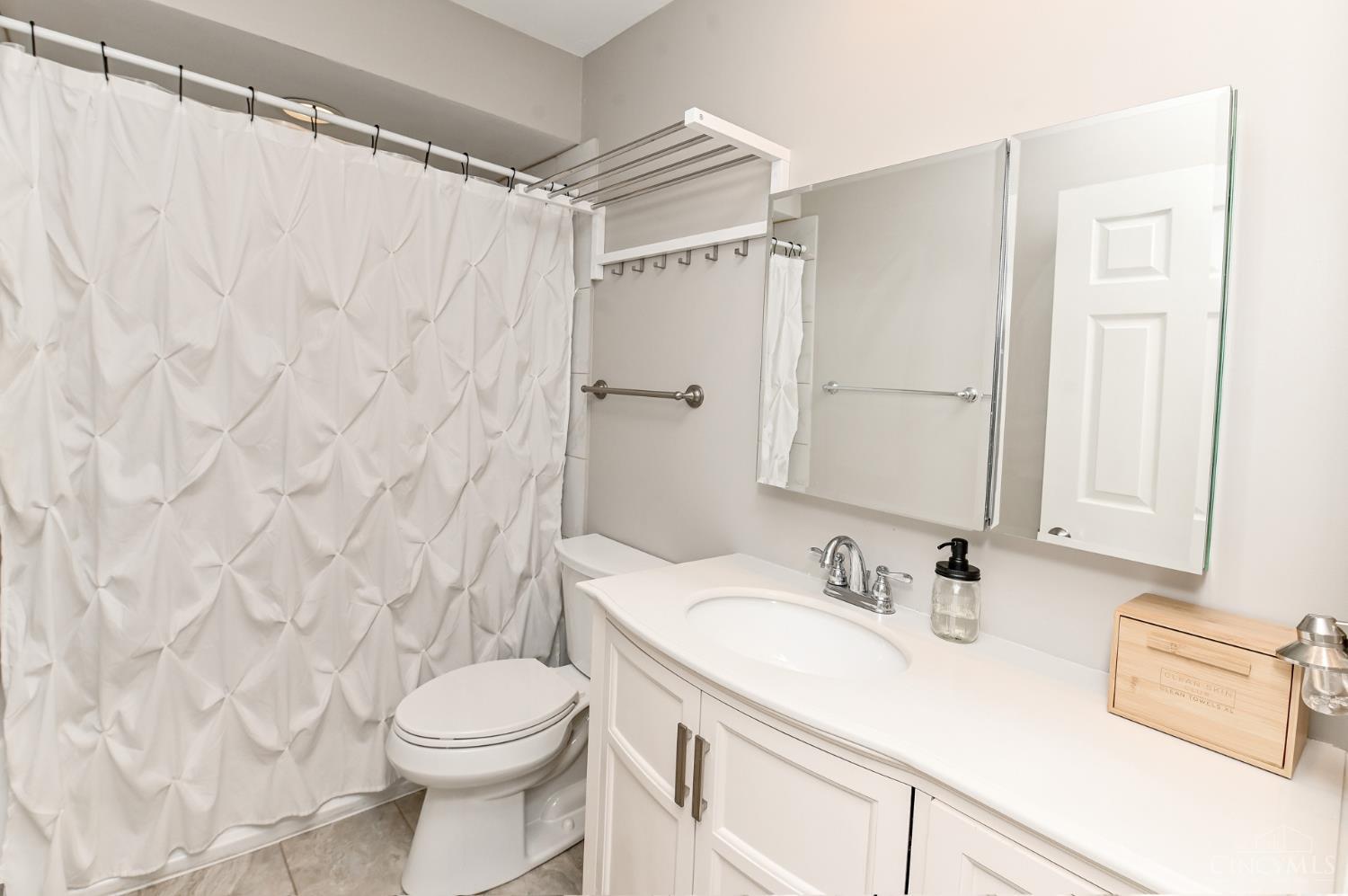 3658 Herschel Property Photo 31