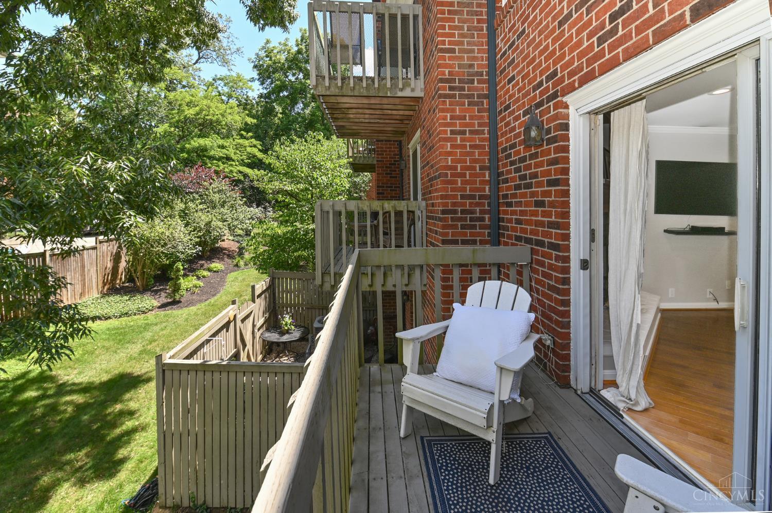 3658 Herschel Property Photo 40