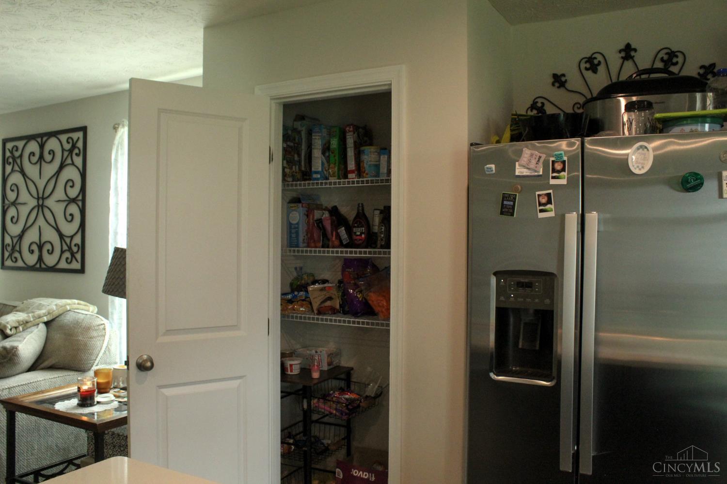 5901 Cresting Drive Property Photo 10
