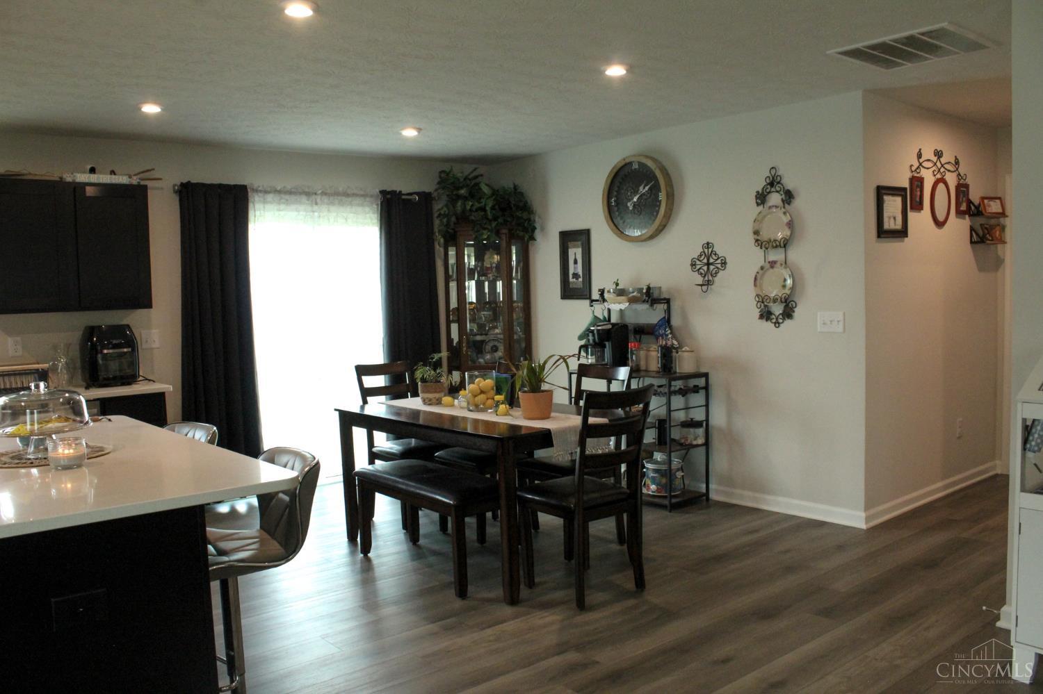 5901 Cresting Drive Property Photo 21