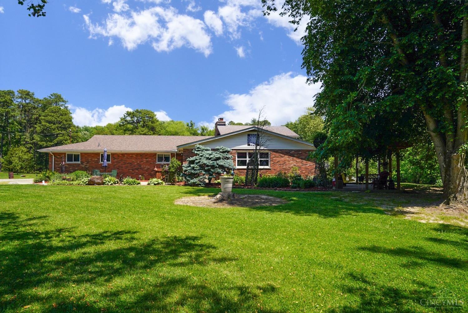 3911 Campbell Road Property Photo 2