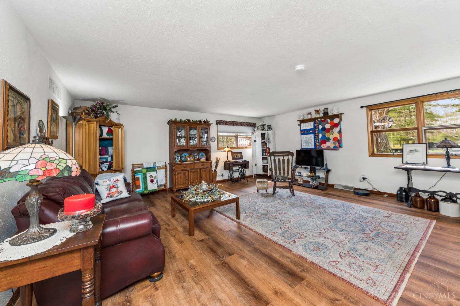 3911 Campbell Road Property Photo 19