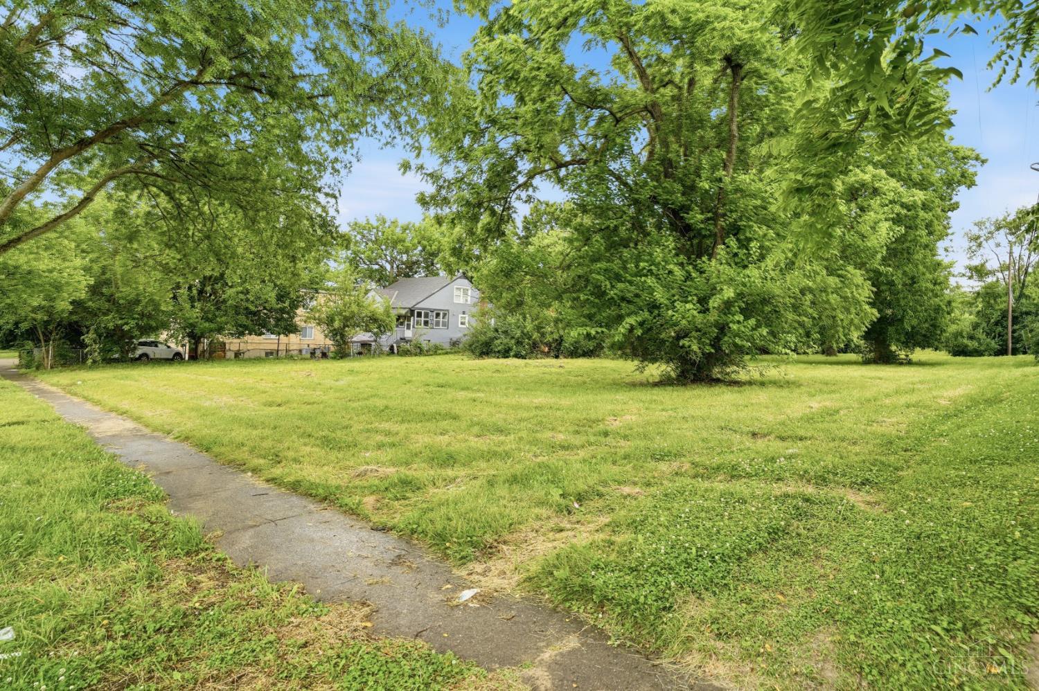 1143 Towne Street Property Photo 1