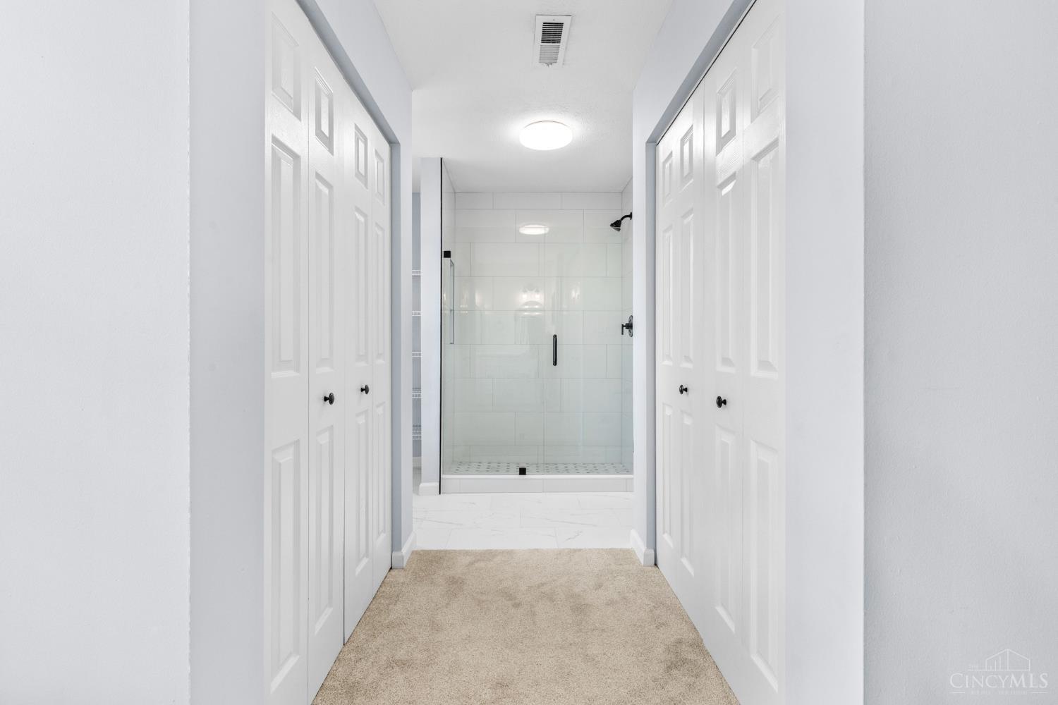 10555 Montgomery Road Property Photo 17