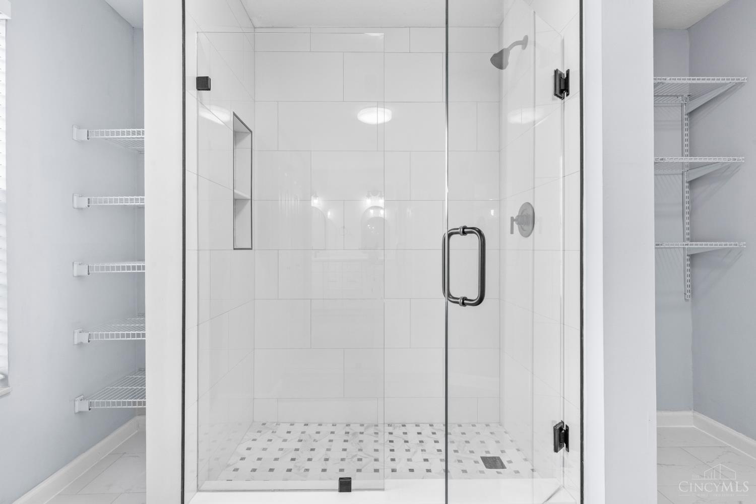 10555 Montgomery Road Property Photo 18