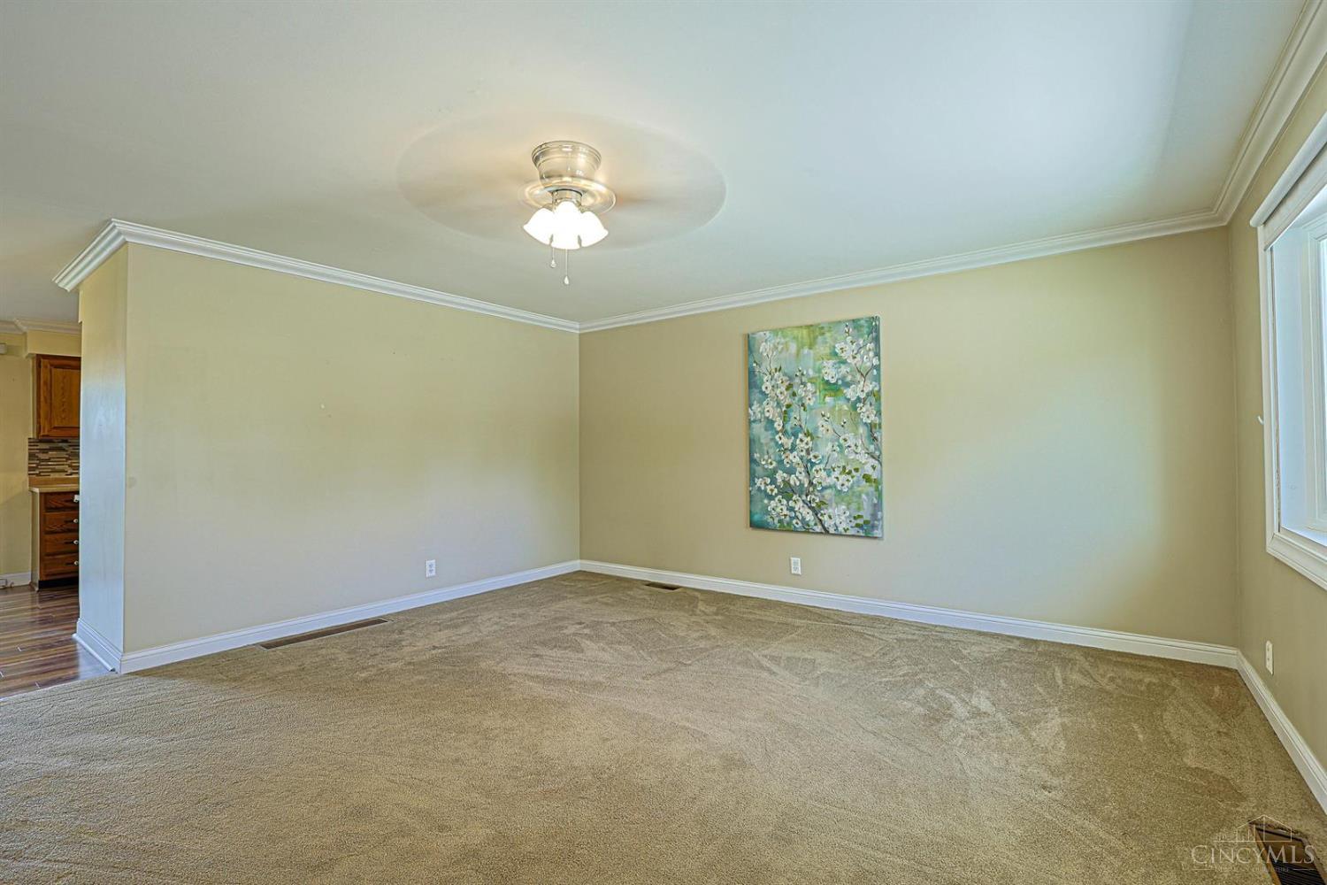 111 Stadia Drive Property Photo 5