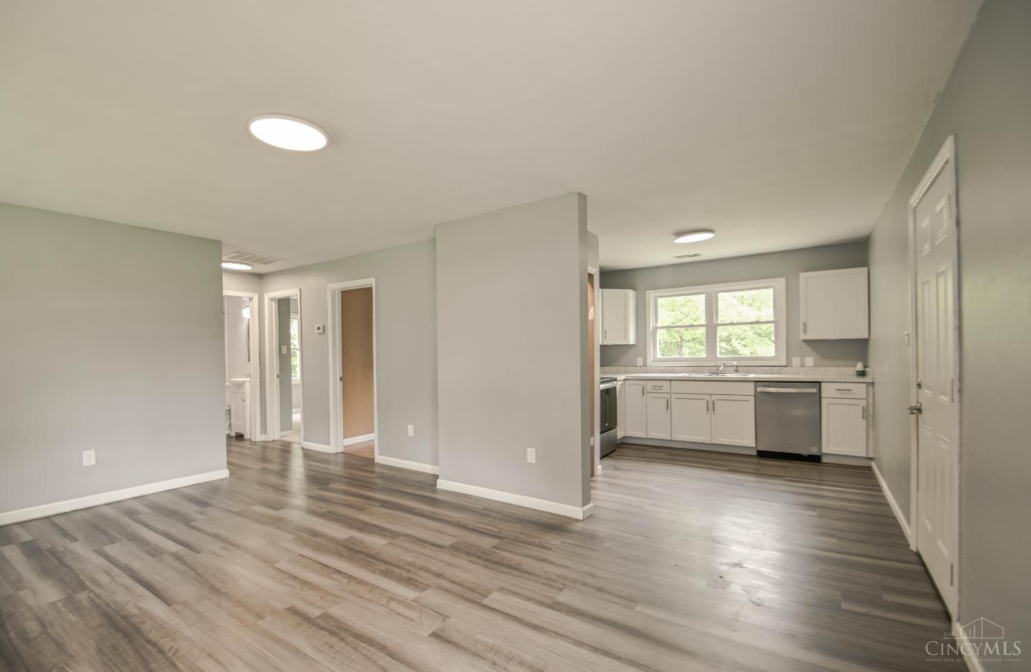 158 Willard Avenue Property Photo 2