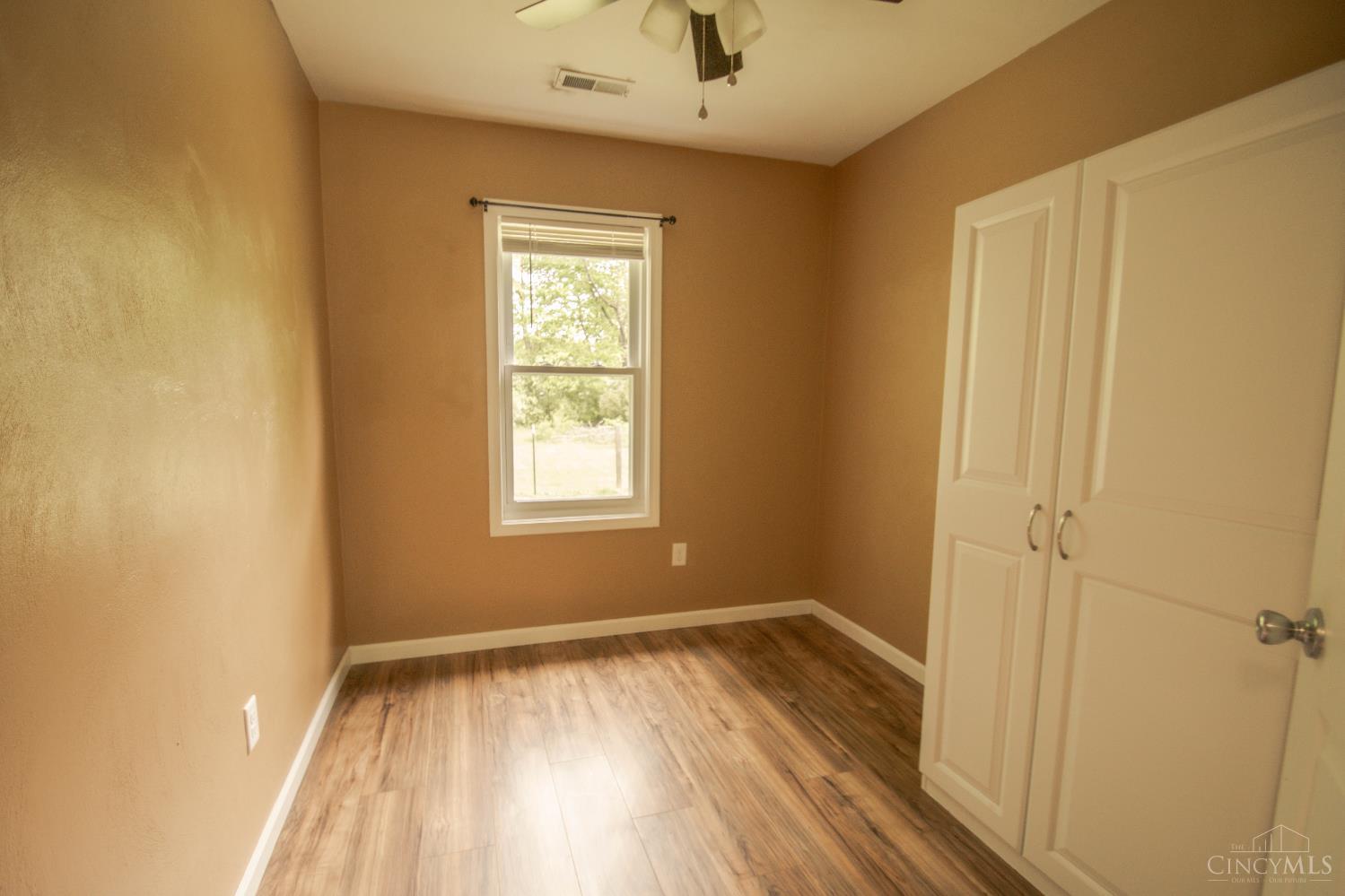 158 Willard Avenue Property Photo 12