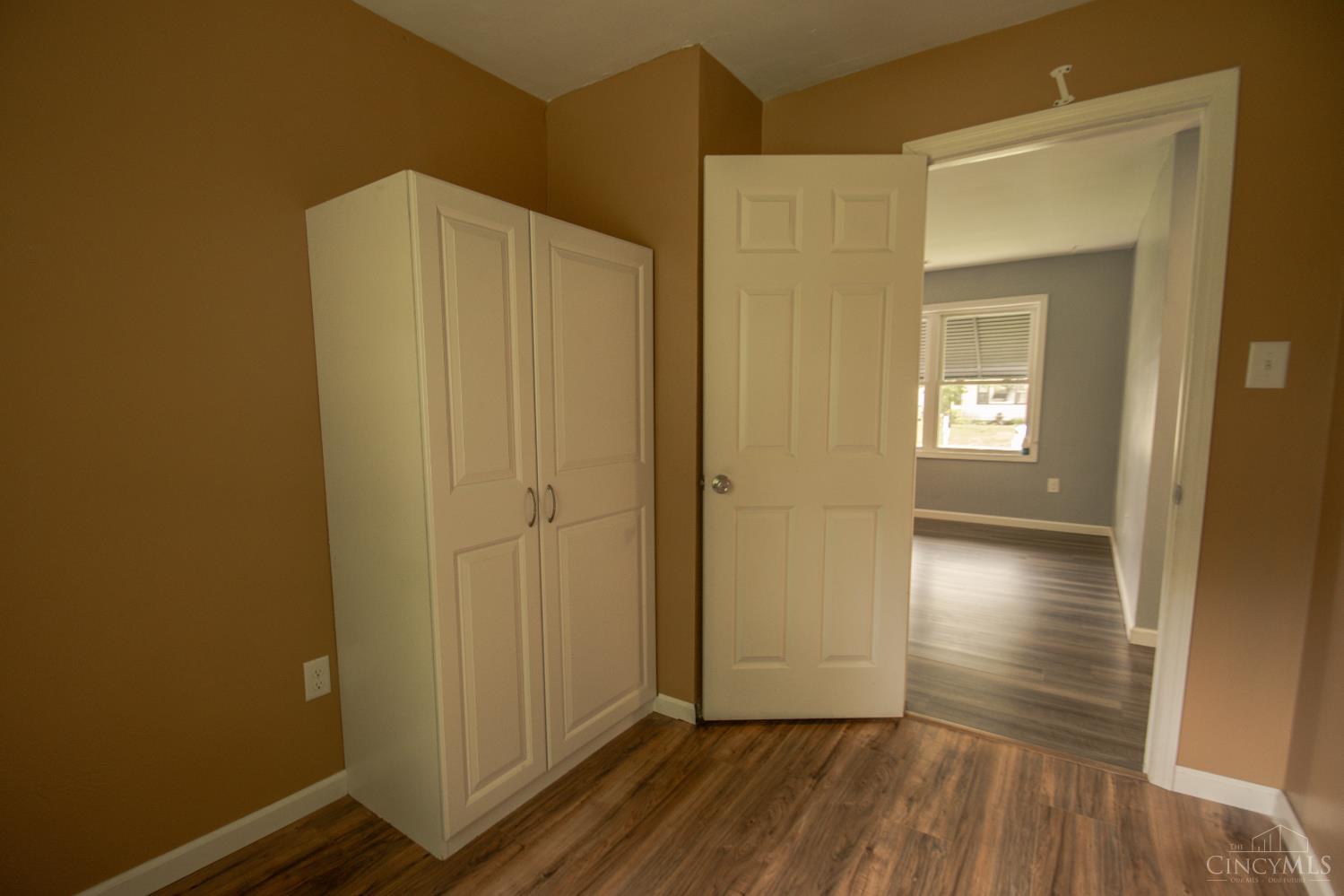 158 Willard Avenue Property Photo 14