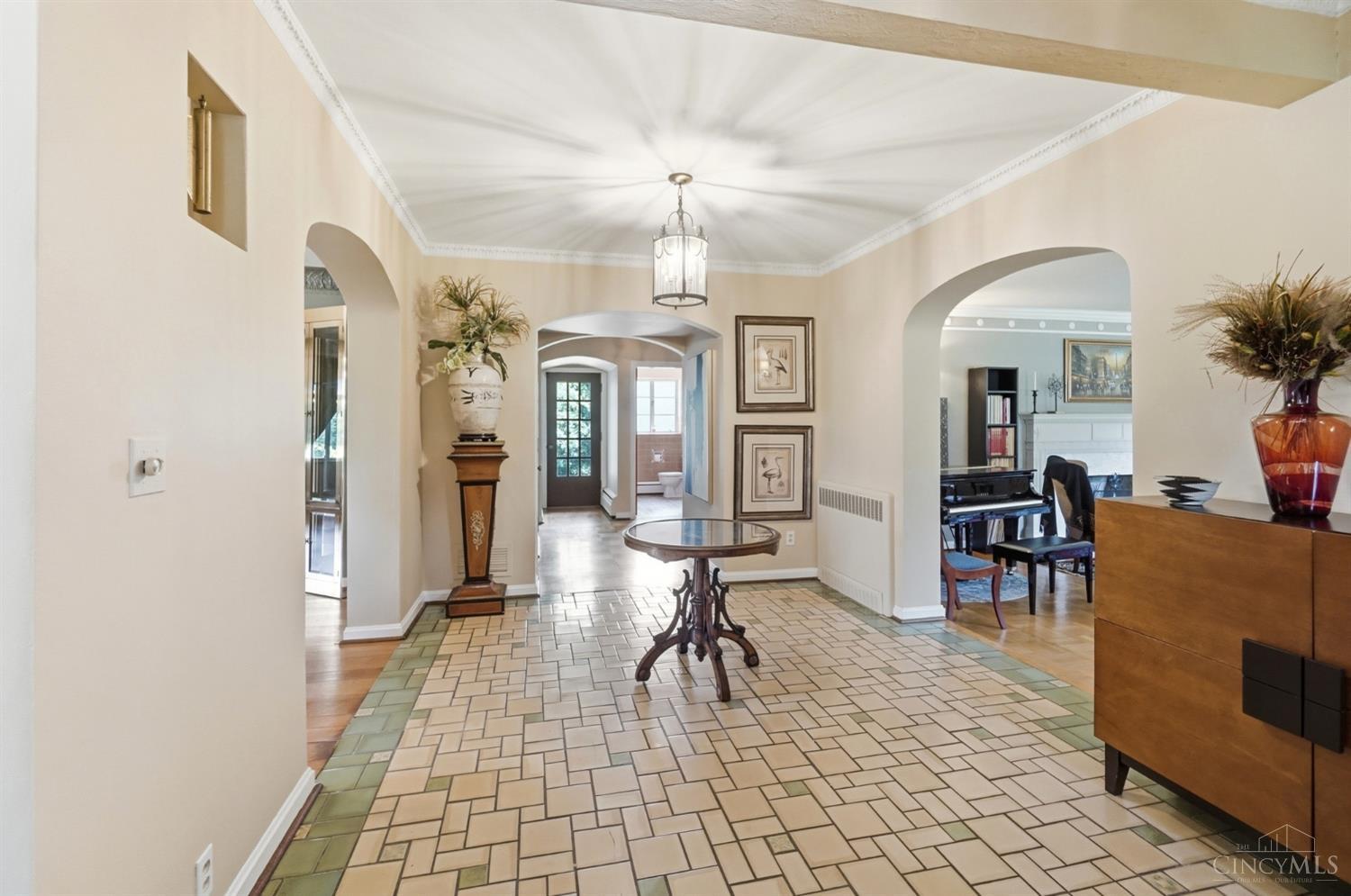1550 Neeb Road Property Photo 11