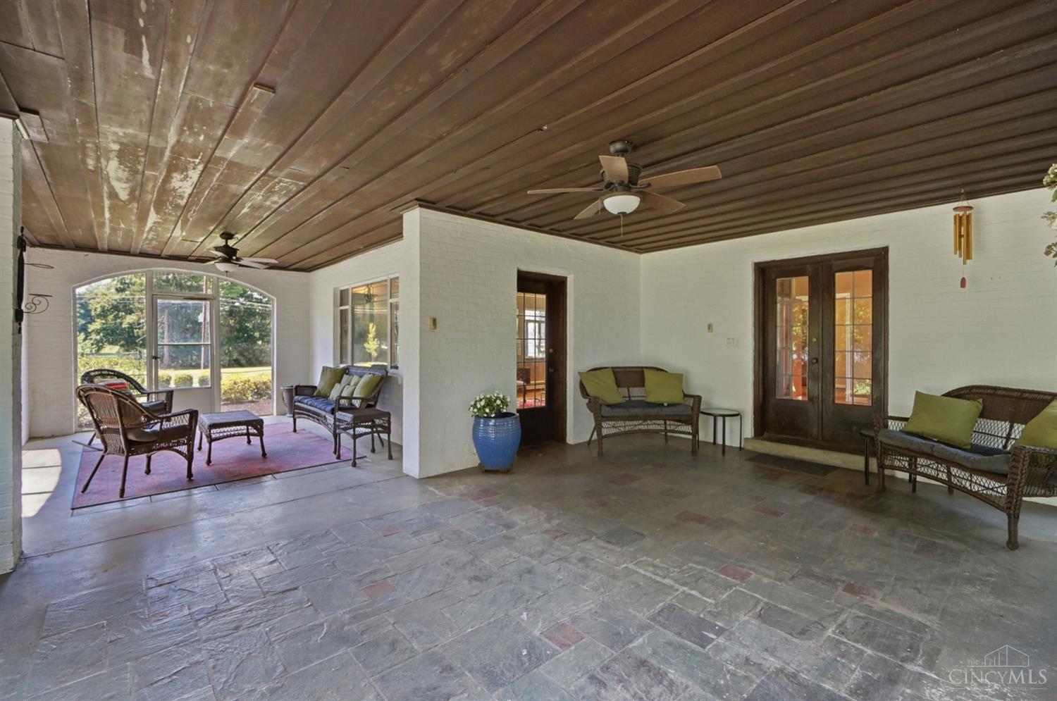 1550 Neeb Road Property Photo 23