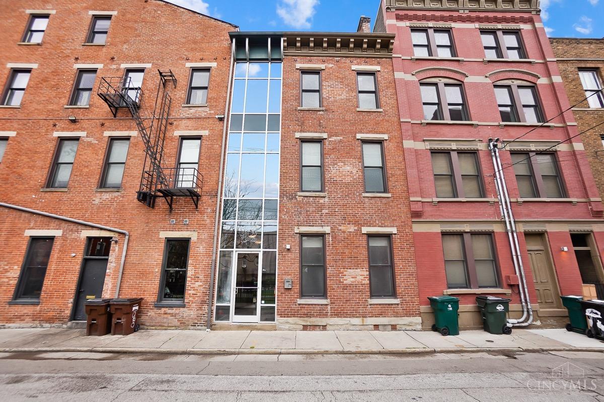 W 18 Thirteenth Street Property Photo 1