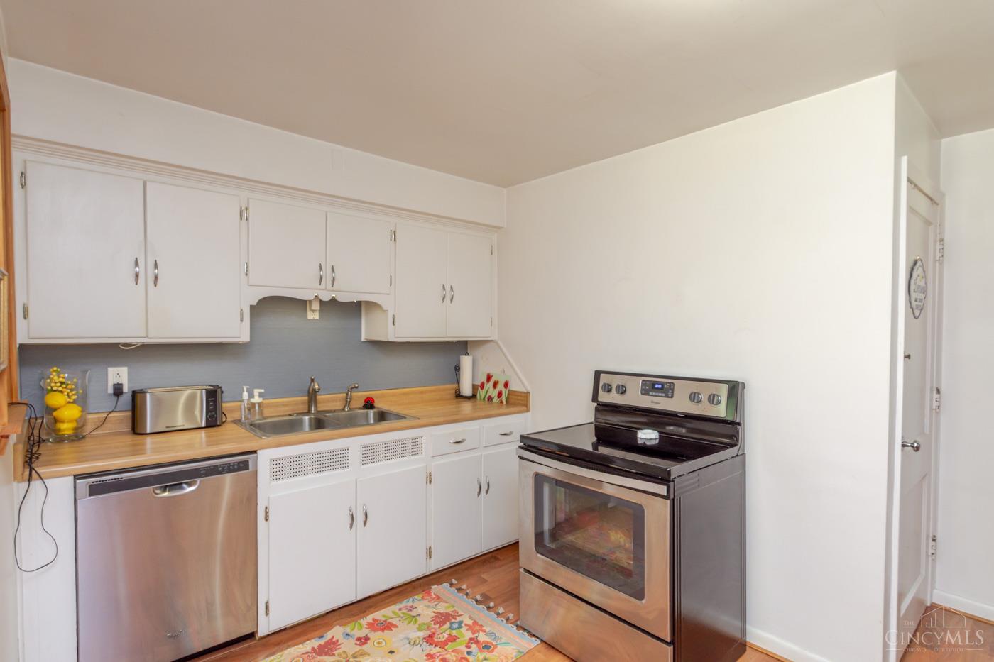 1424 Bowman Avenue Property Photo 8