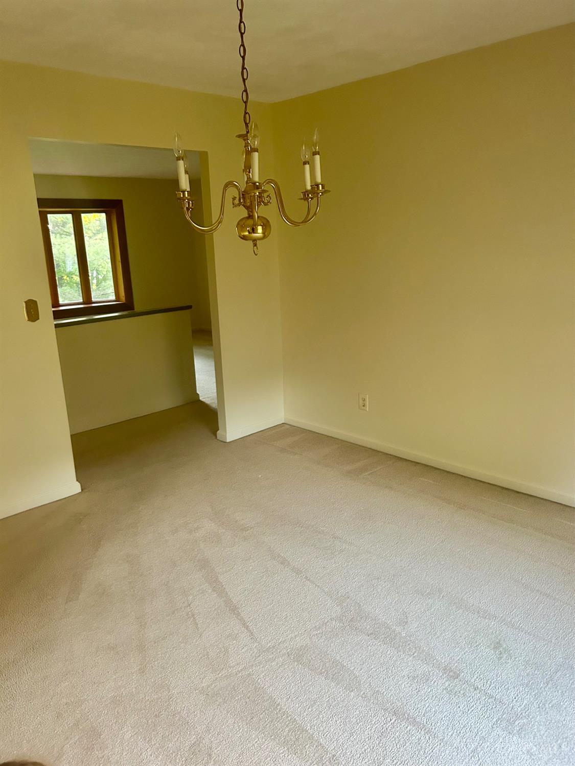 3470 Cherry Hill Drive Property Photo 3