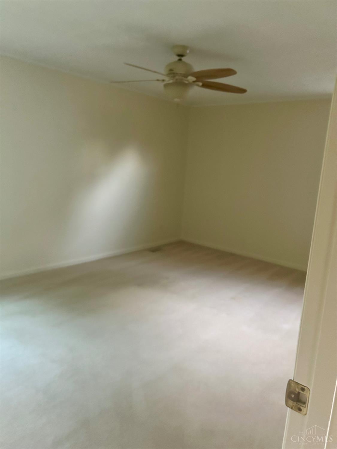 3470 Cherry Hill Drive Property Photo 11