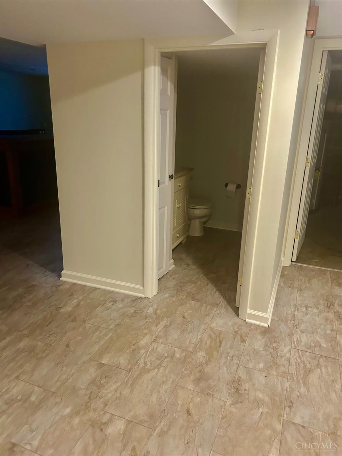 3470 Cherry Hill Drive Property Photo 14