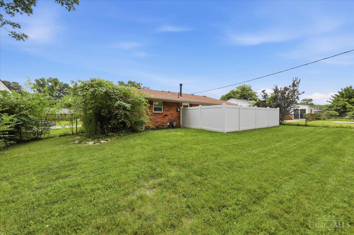 2531 Allenby Court Property Photo 33