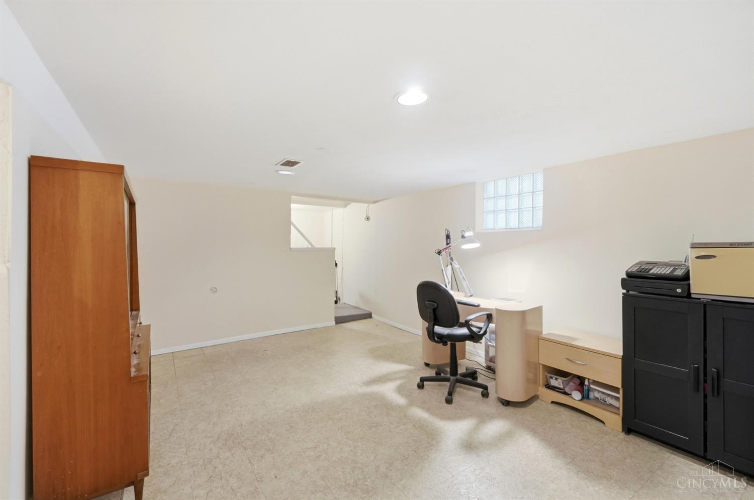 1063 Oak Avenue Property Photo 15