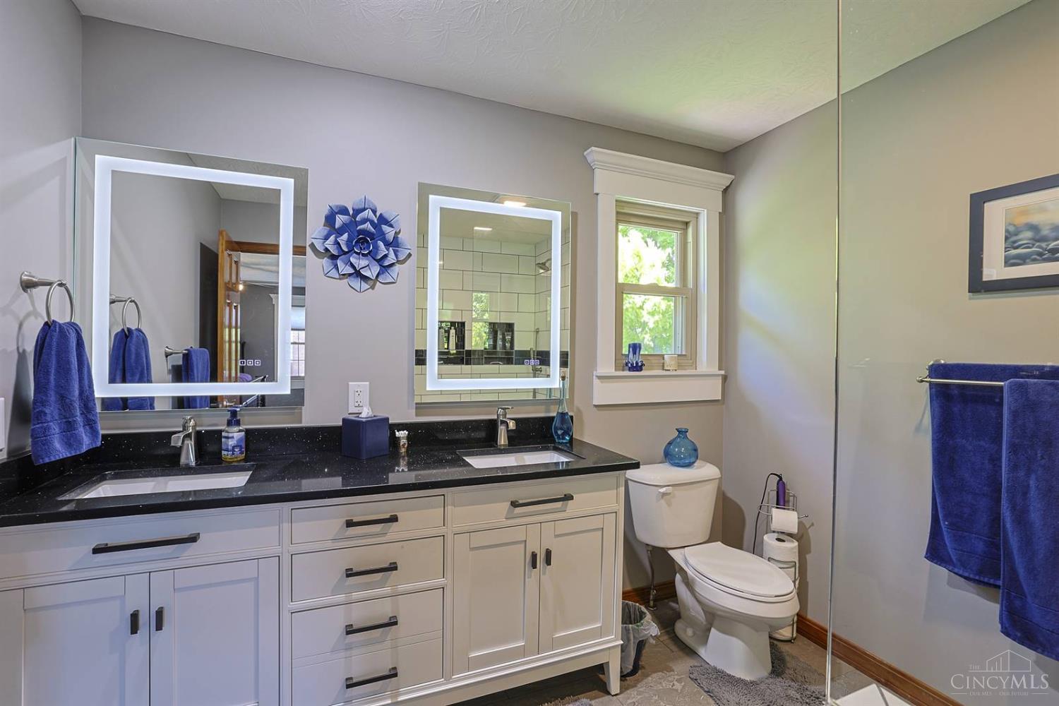 6559 Karincrest Drive Property Photo 17