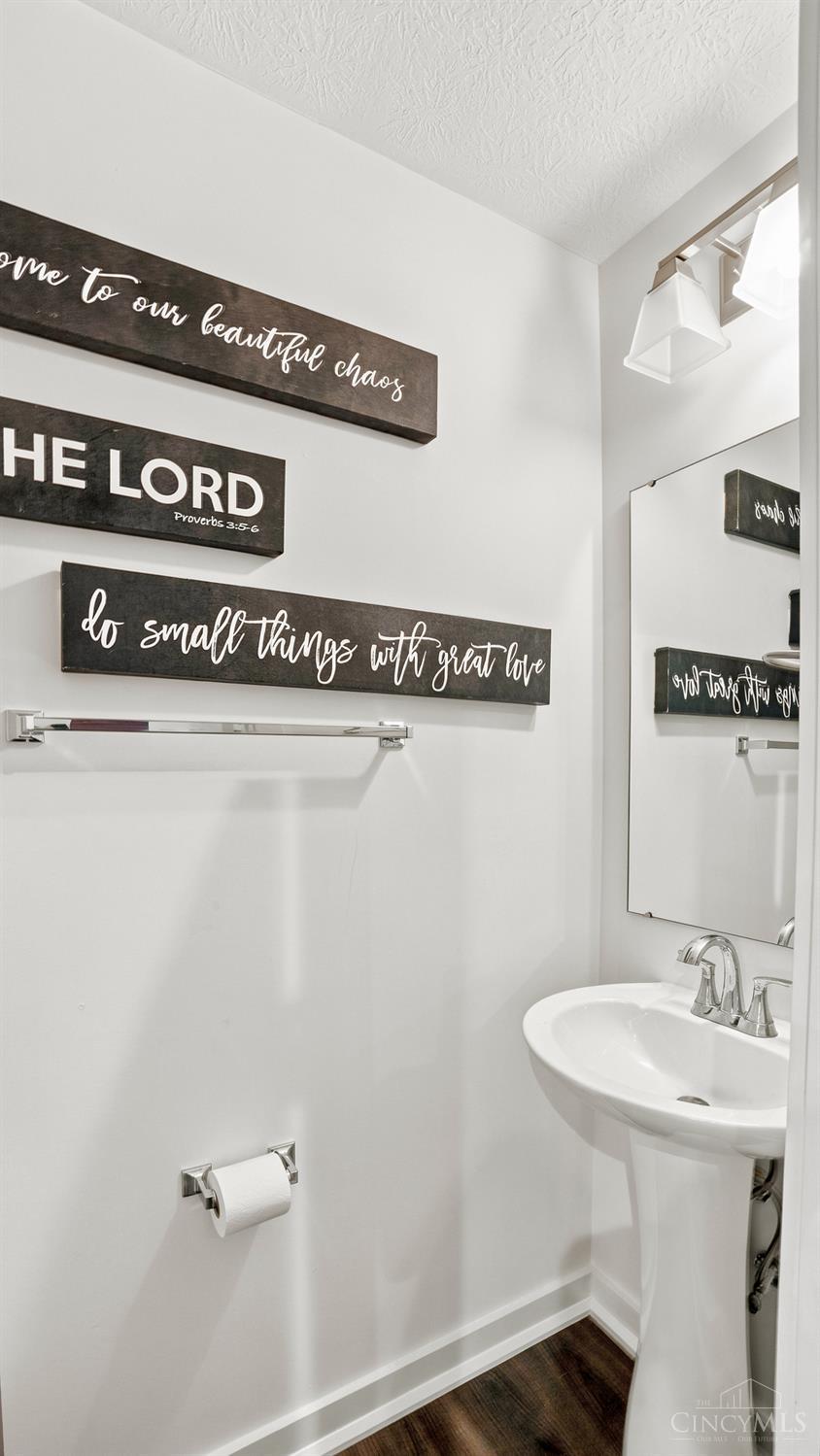 2807 Sovereign Drive Property Photo 14
