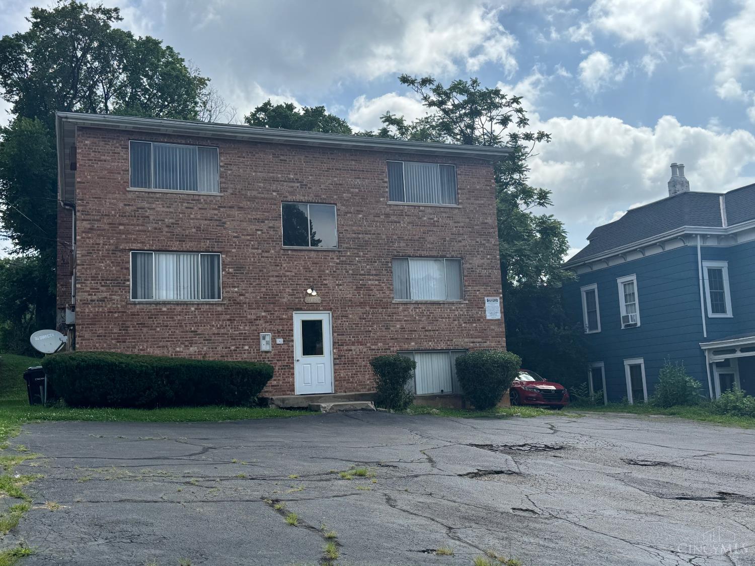 4438 Hamilton Avenue Property Photo 1