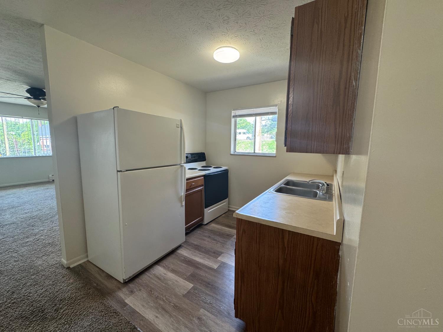 4438 Hamilton Avenue Property Photo 4