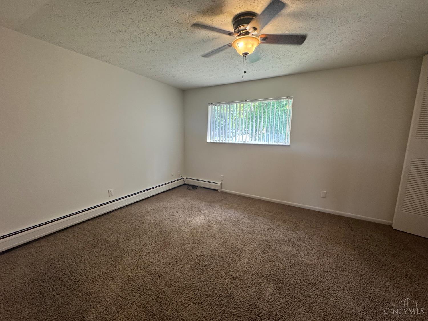 4438 Hamilton Avenue Property Photo 5