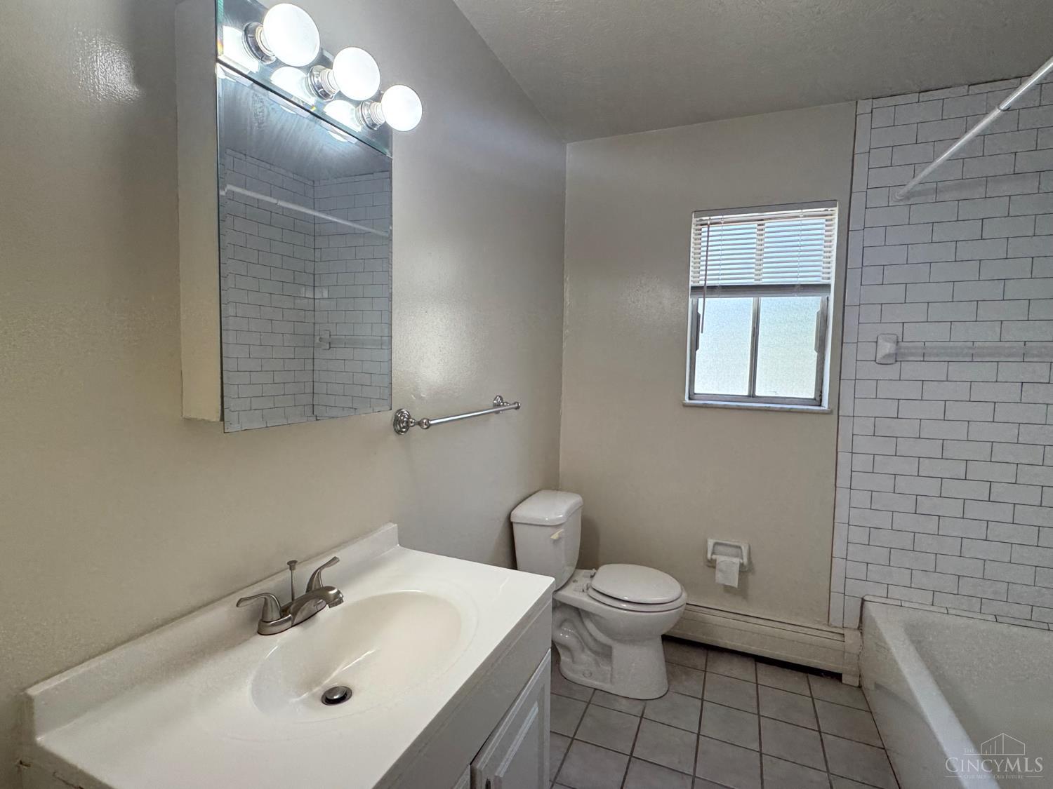 4438 Hamilton Avenue Property Photo 7