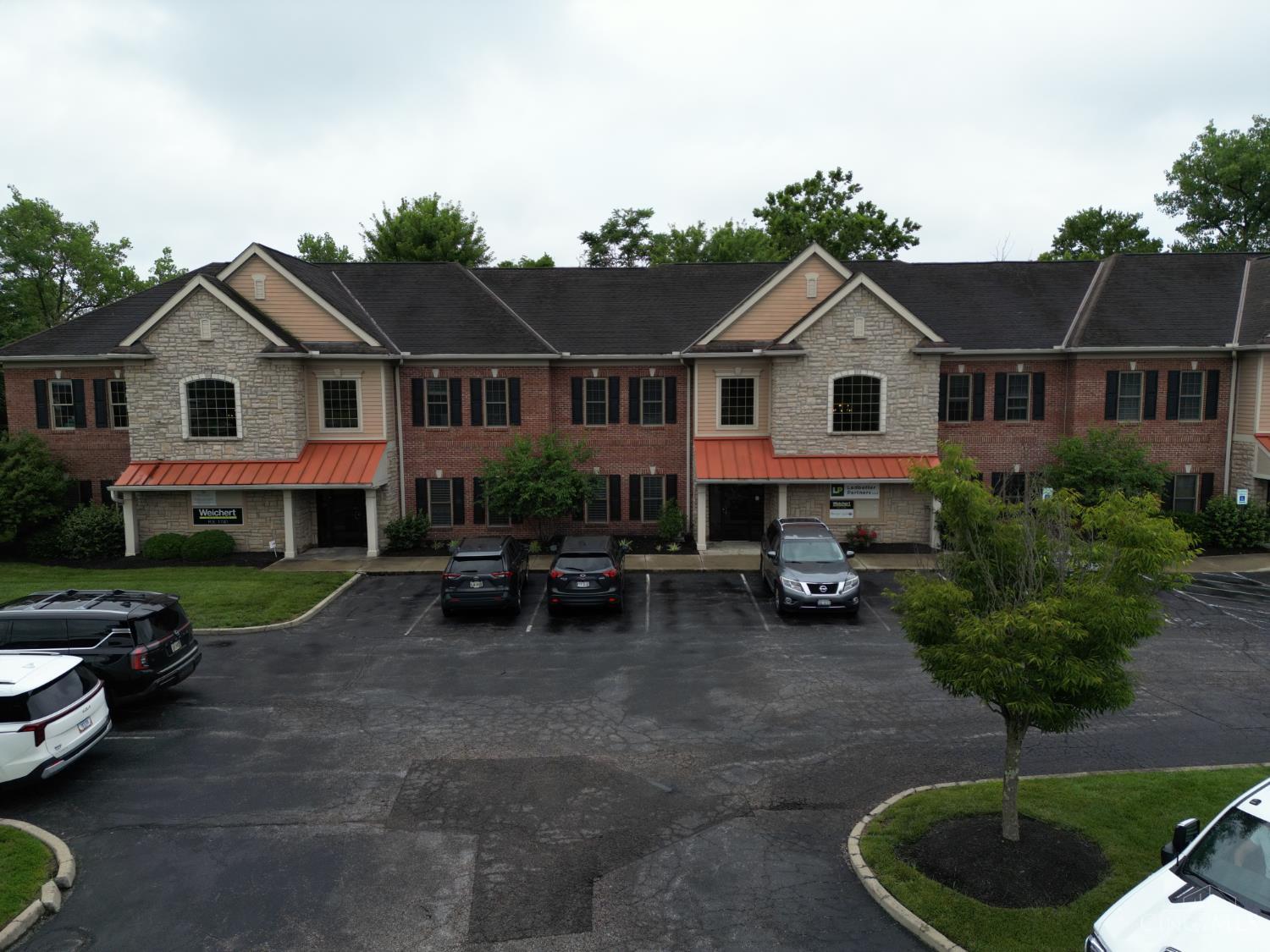 5078 Wooster Pike Property Photo 13