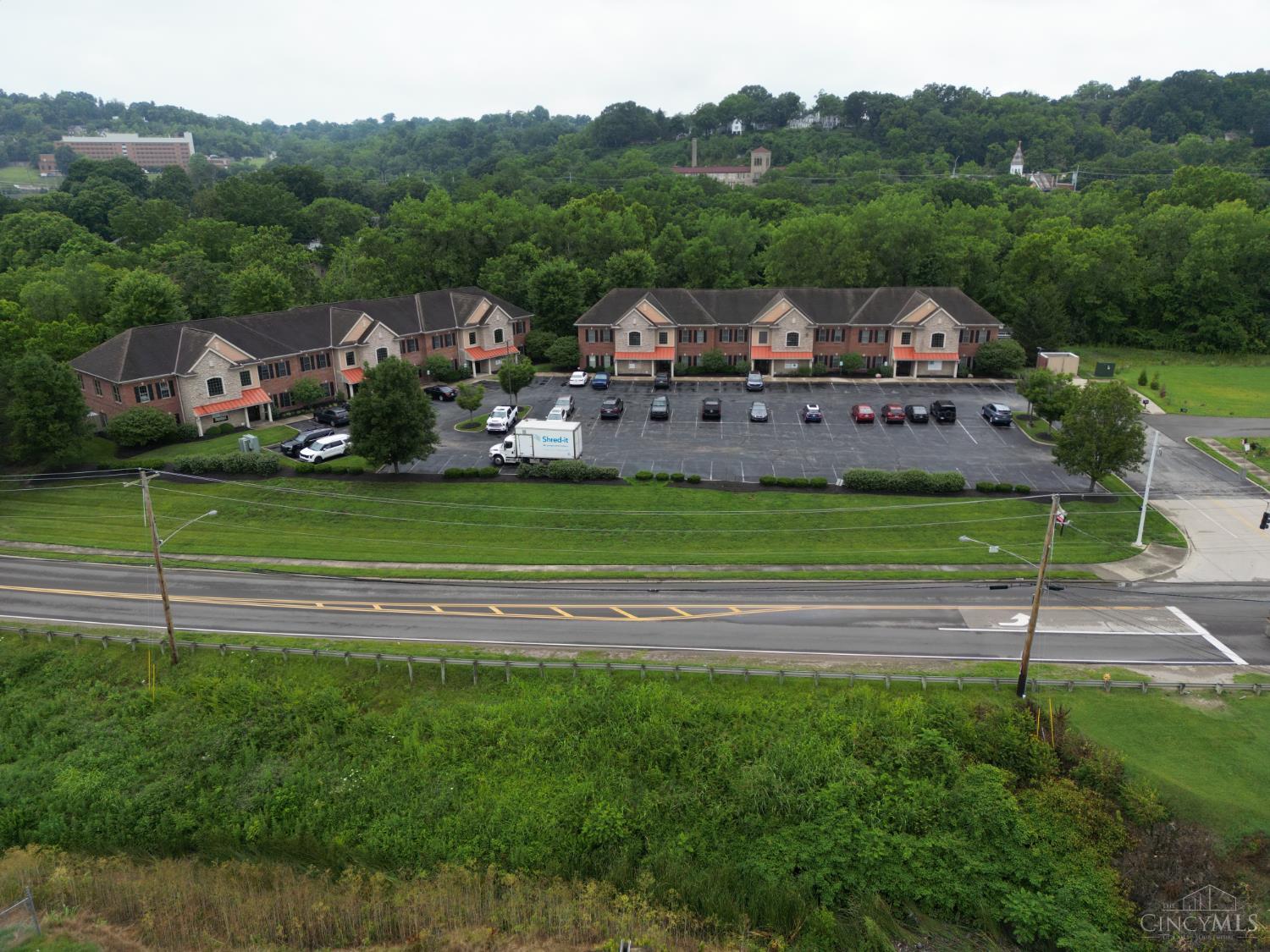 5078 Wooster Pike Property Photo 17