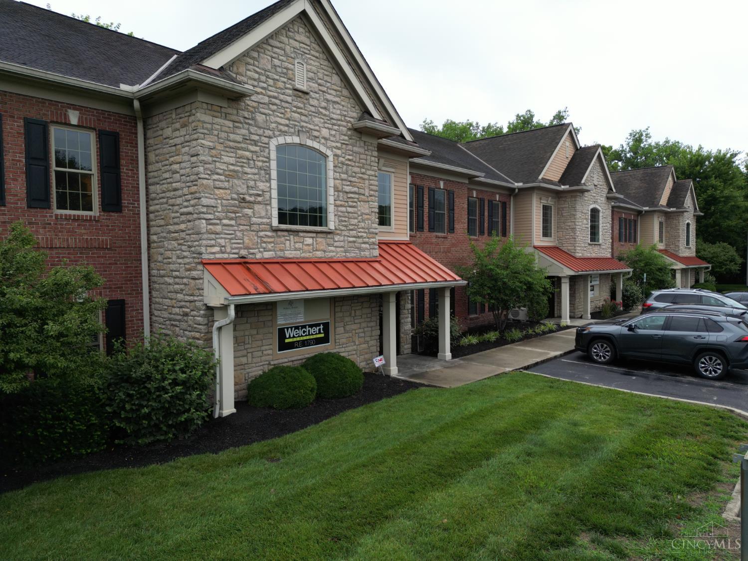 5078 Wooster Pike Property Photo 19