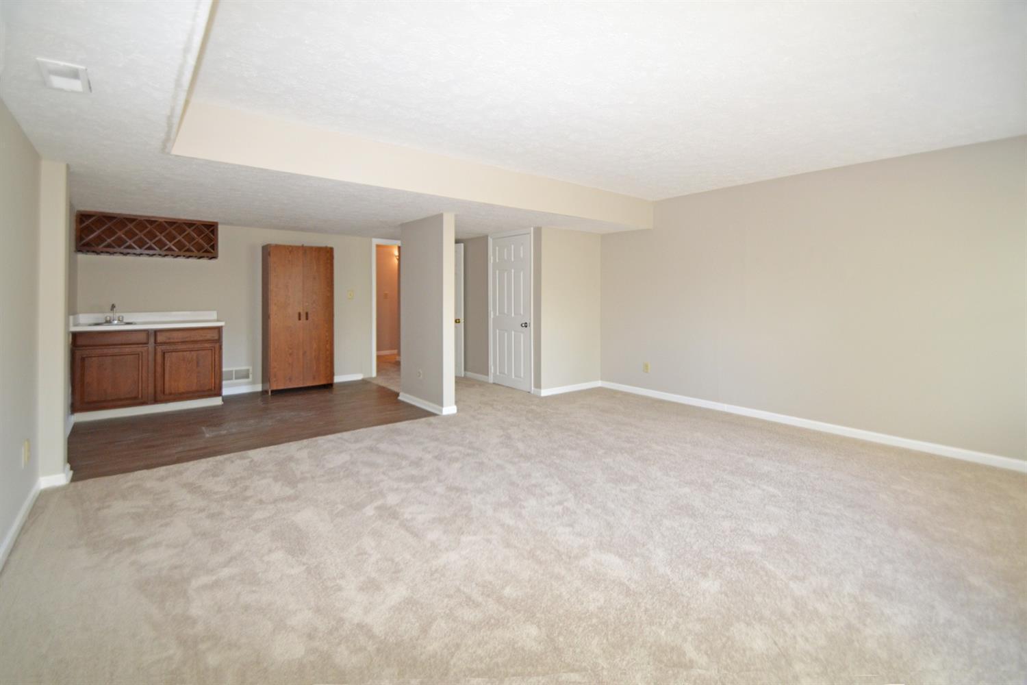 10555 Montgomery Road Property Photo 12