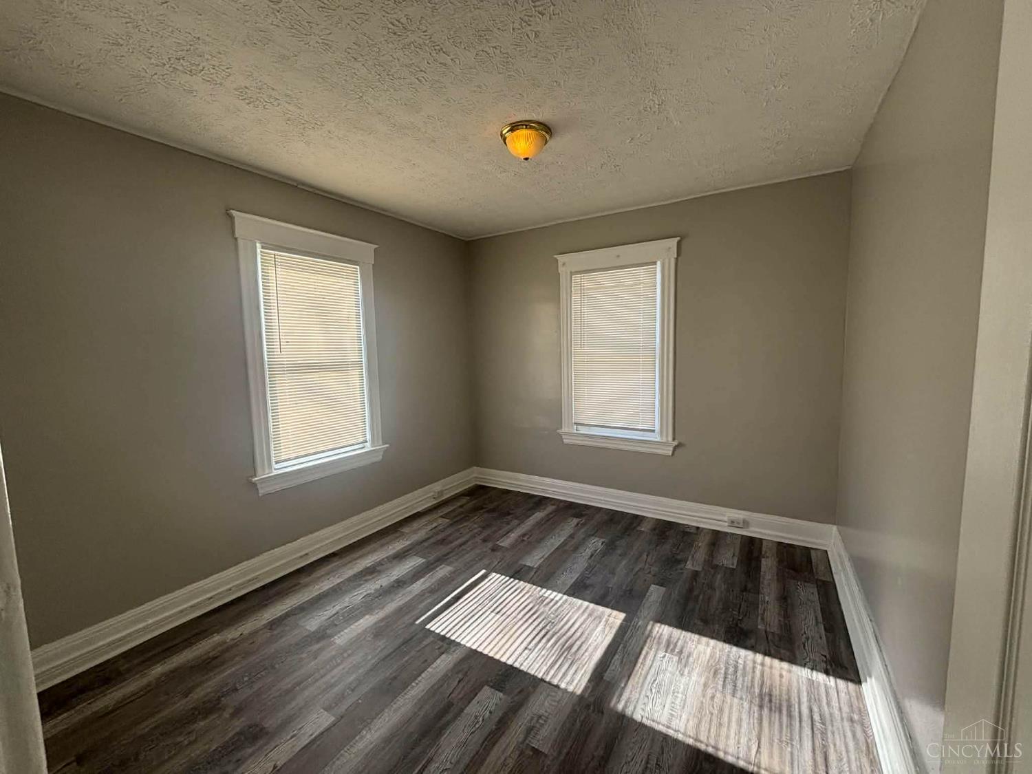 3671 Vine Street Property Photo 4