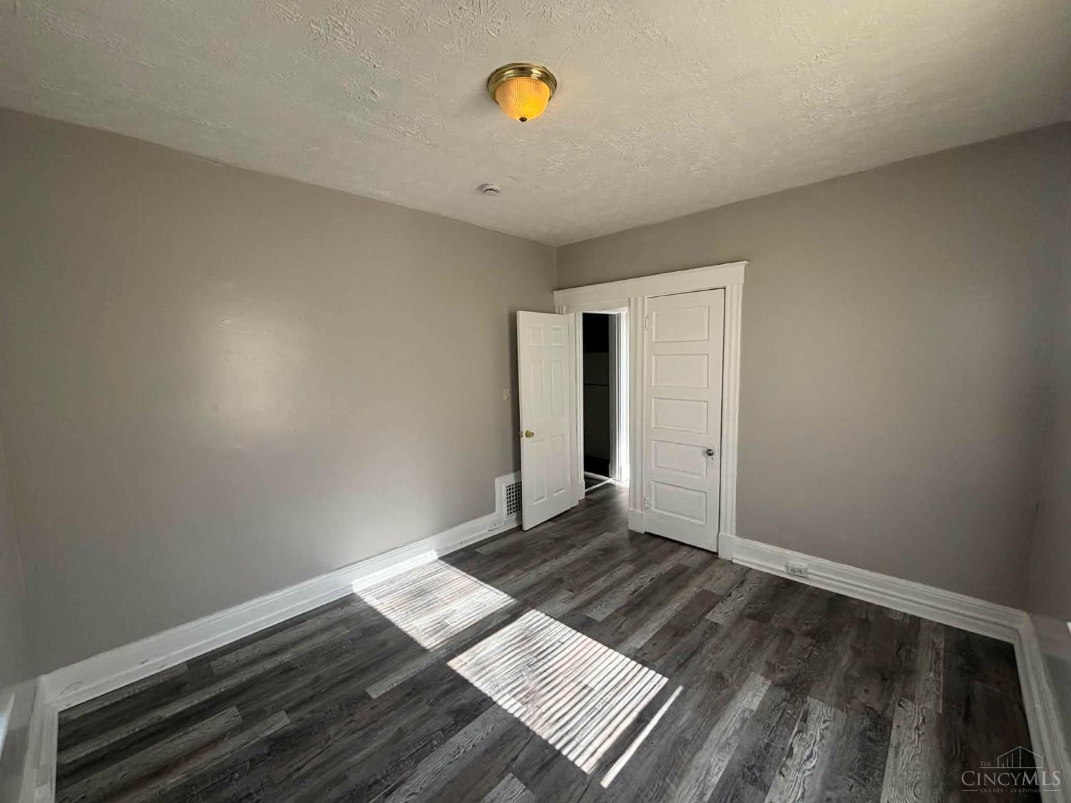 3671 Vine Street Property Photo 5