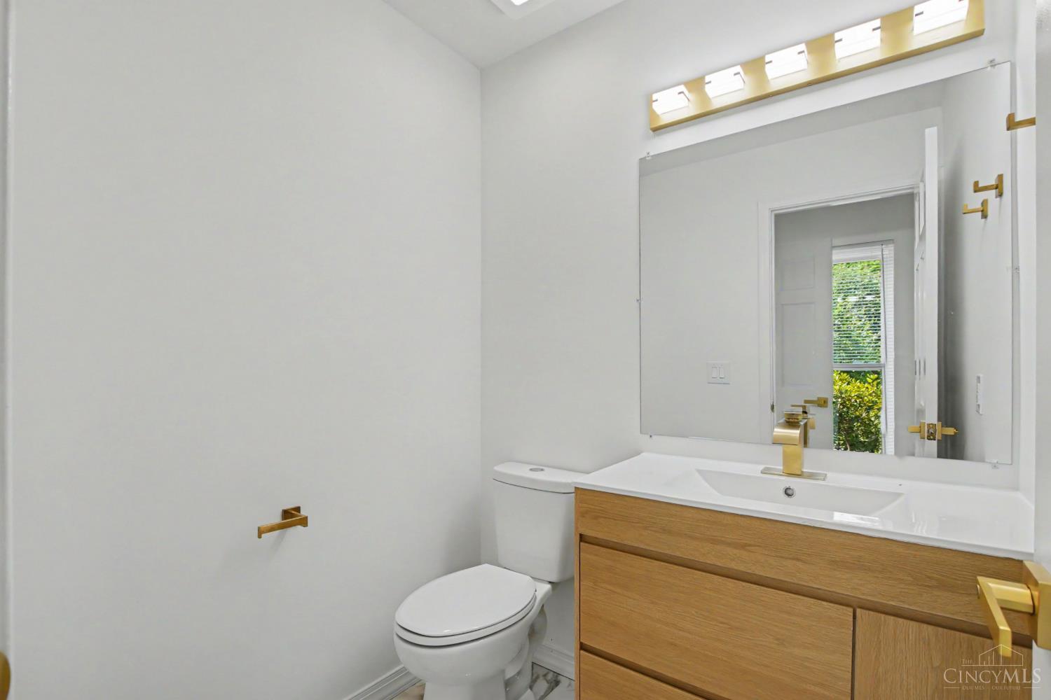 6983 Treeridge Drive Property Photo 15