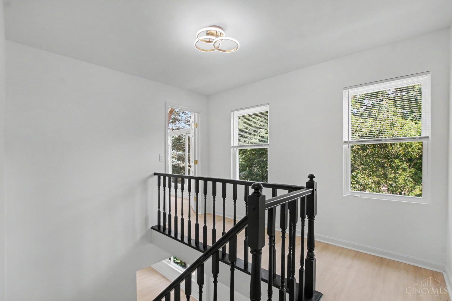 6983 Treeridge Drive Property Photo 18